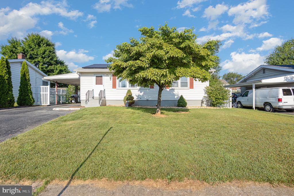 820 GUNNISON ROAD