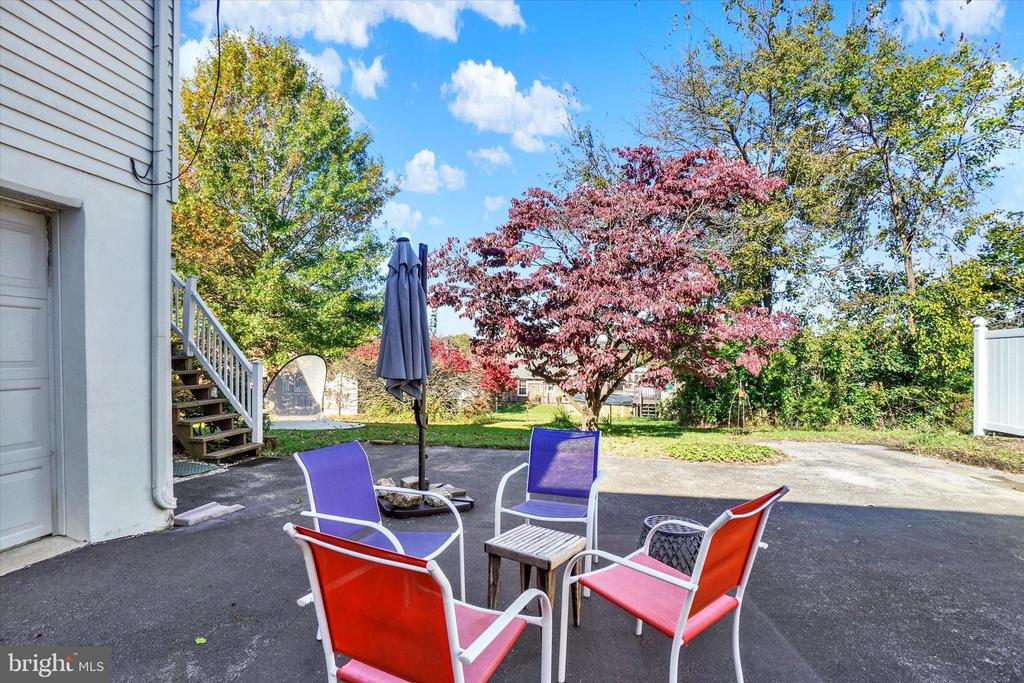 441 WOODLAND VIEW DRIVE