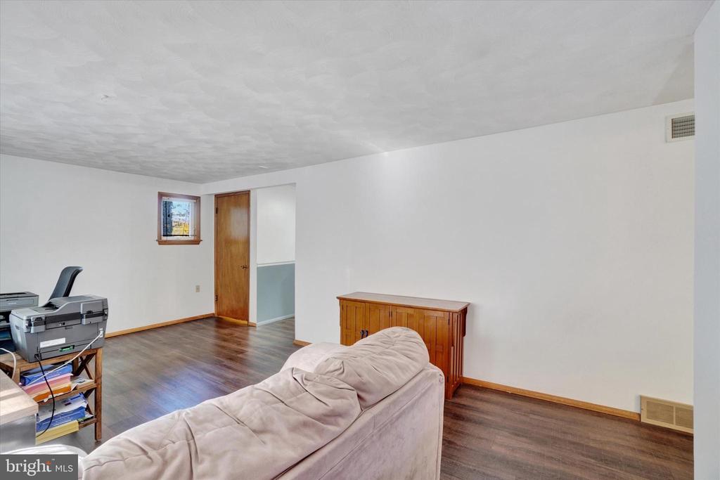 441 WOODLAND VIEW DRIVE