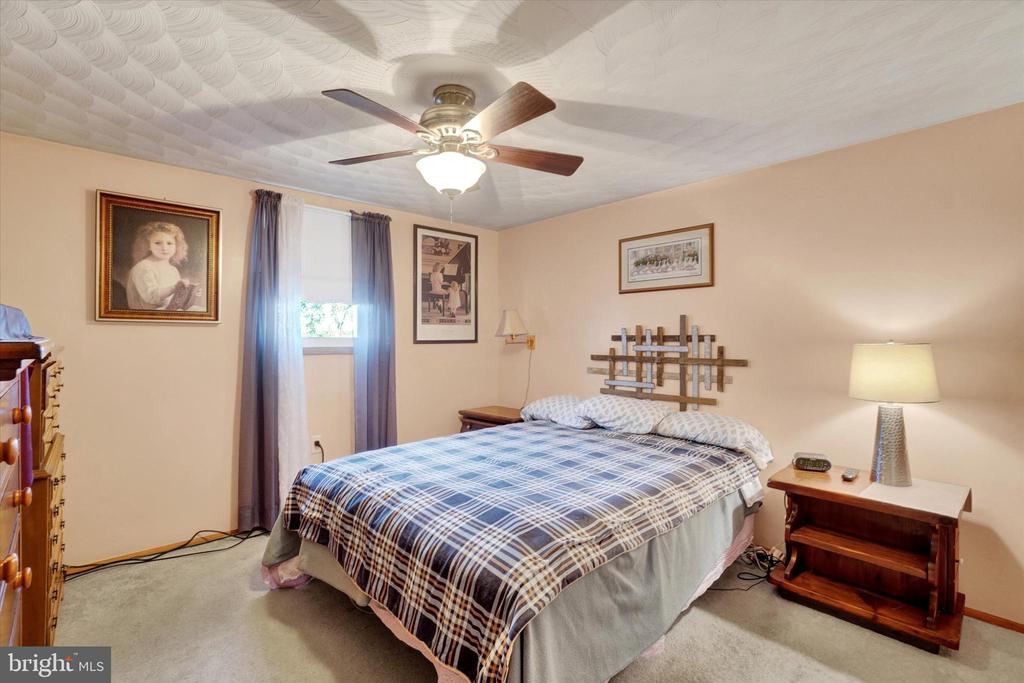 441 WOODLAND VIEW DRIVE