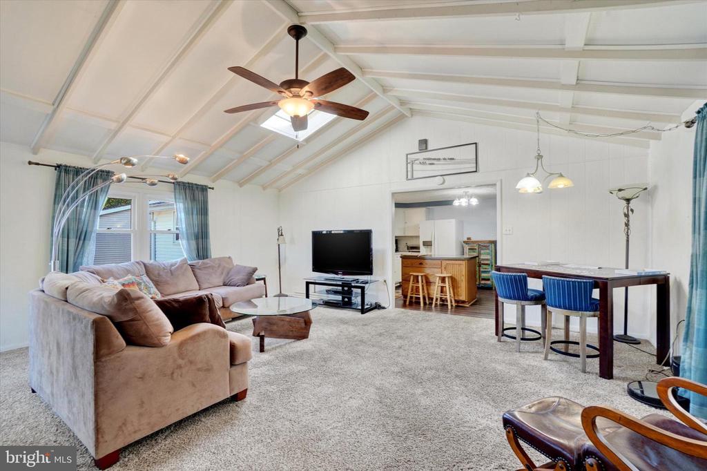 441 WOODLAND VIEW DRIVE