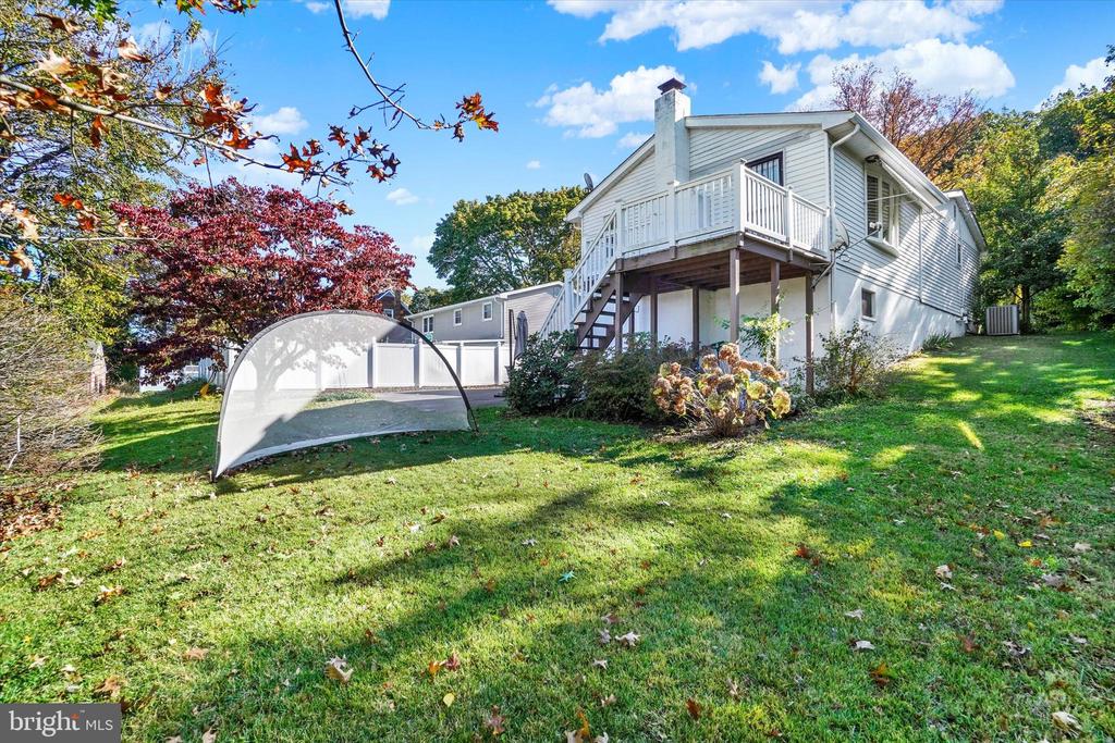 441 WOODLAND VIEW DRIVE