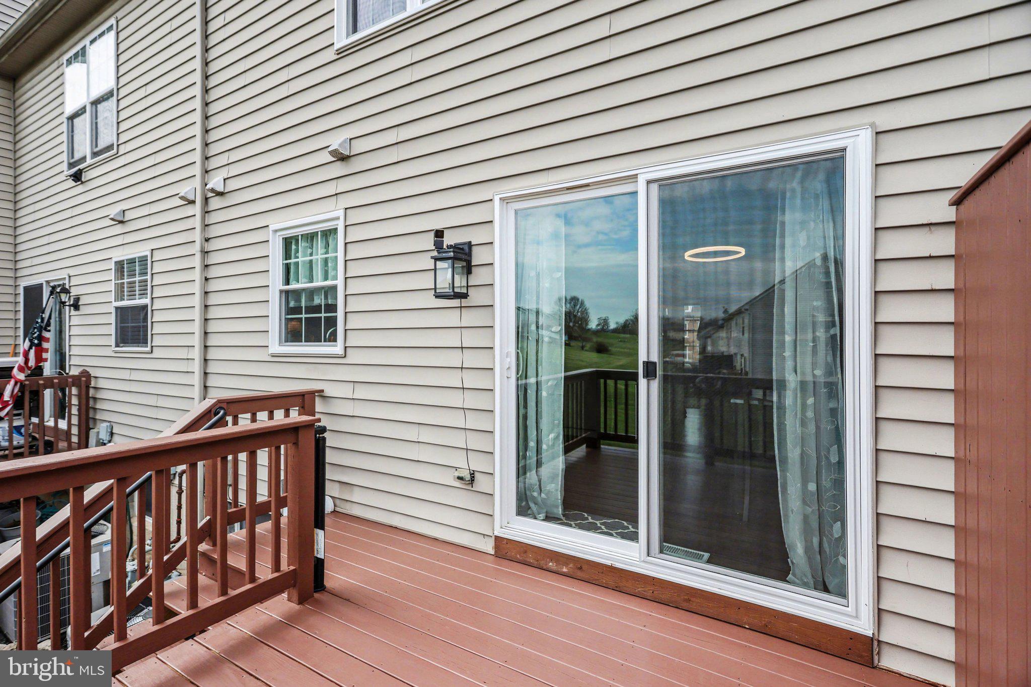 1008 HEARTHRIDGE LANE