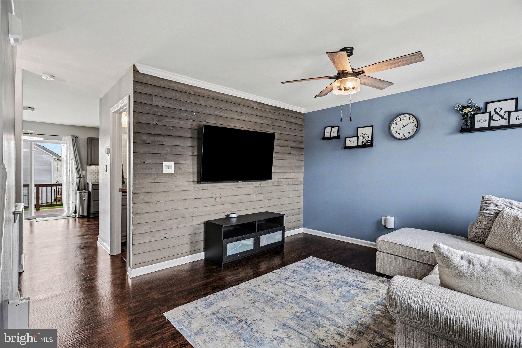 1008 HEARTHRIDGE LANE