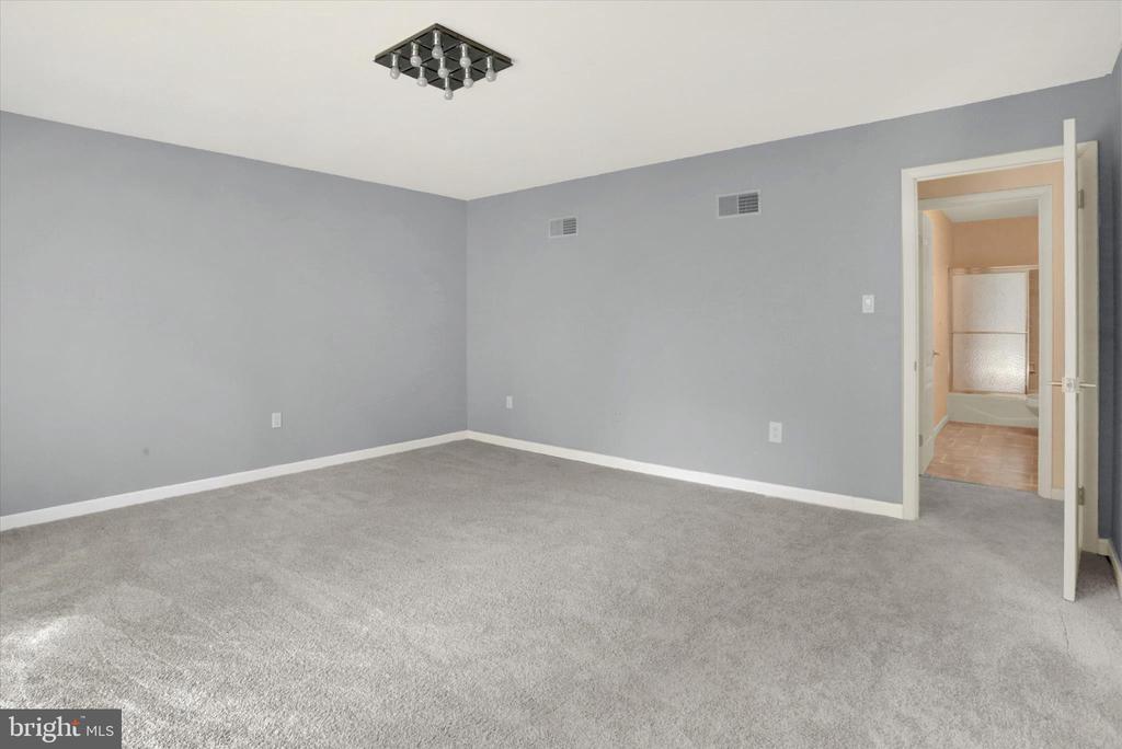723 RIDGE ROAD