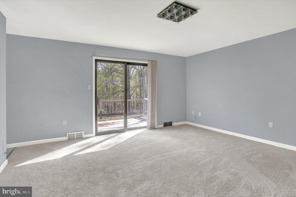 723 RIDGE ROAD