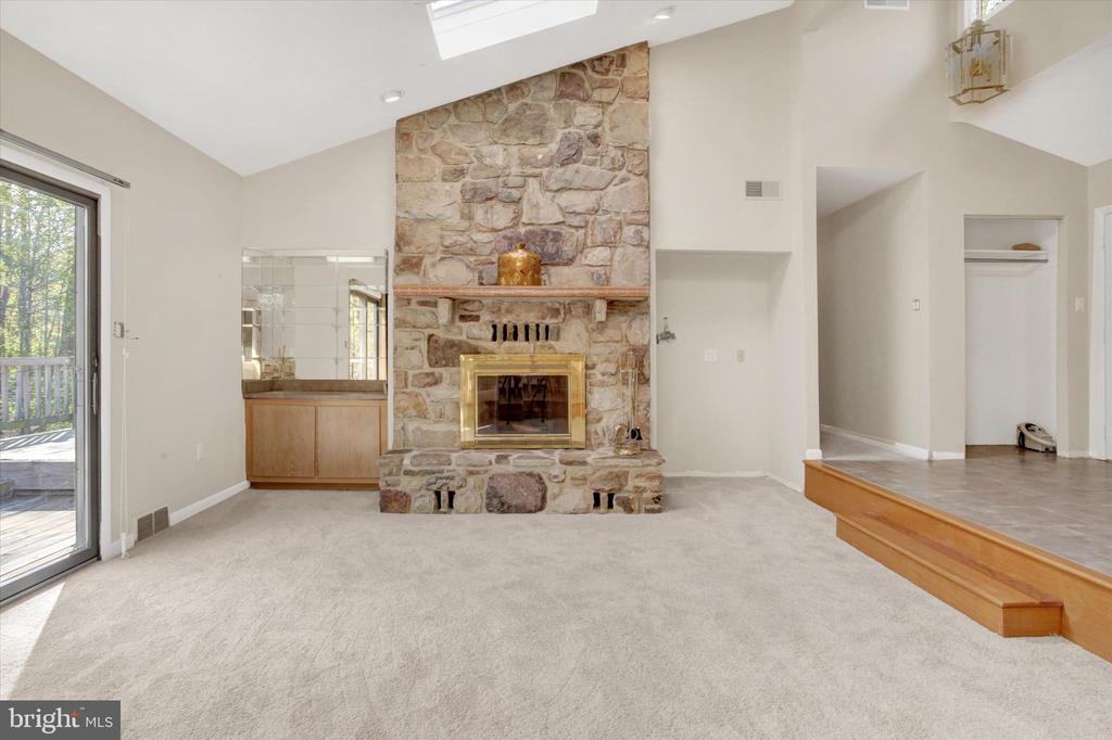 723 RIDGE ROAD
