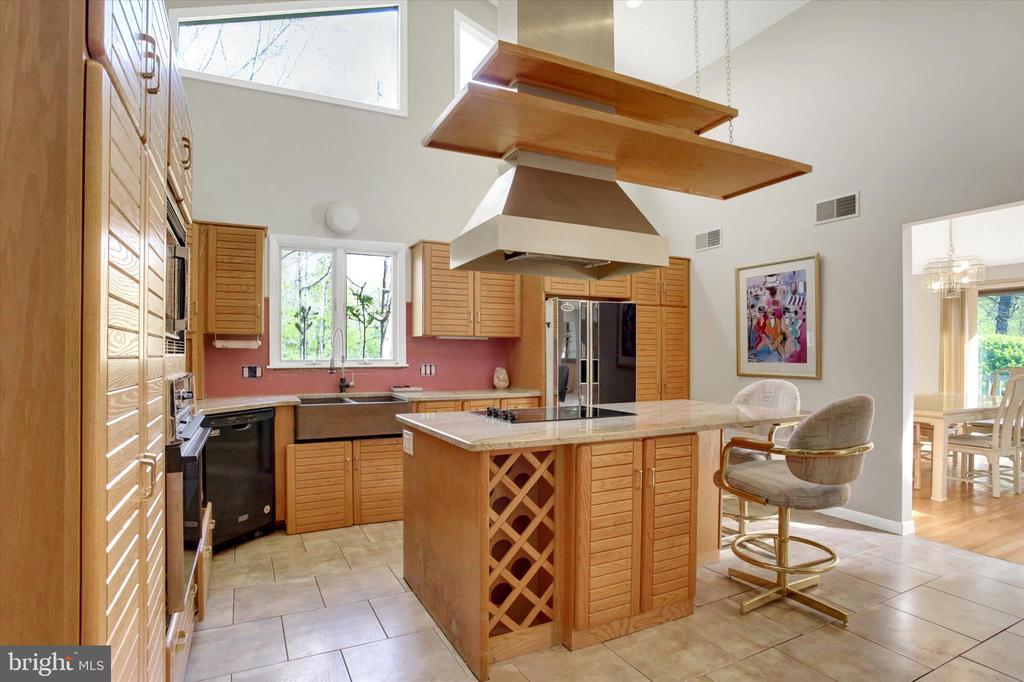723 RIDGE ROAD