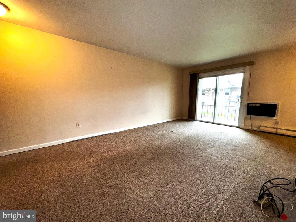 812 GARNET DRIVE