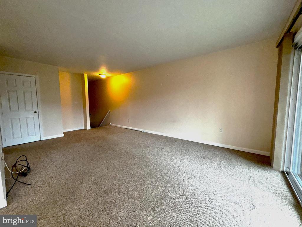 812 GARNET DRIVE