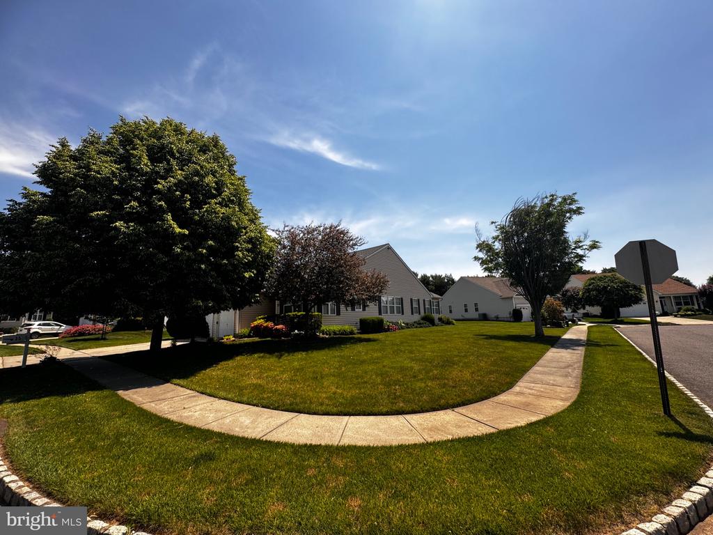 35 MAYFAIRE CIRCLE
