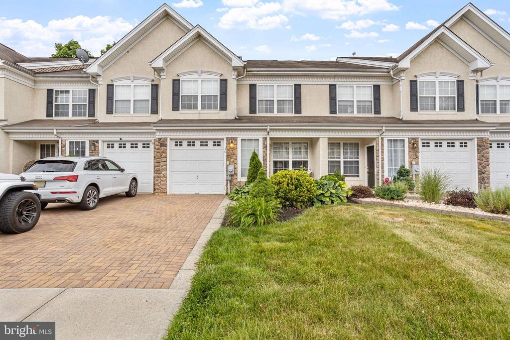 30 BEAUMONT PLACE