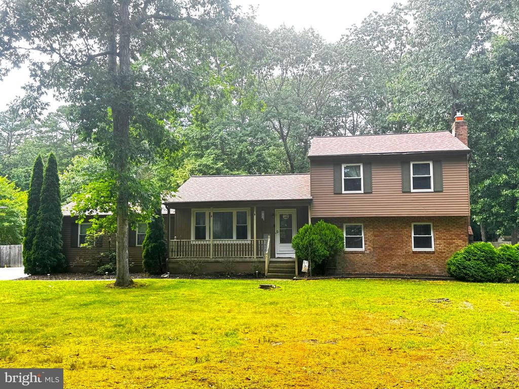 19 ELMWOOD DRIVE