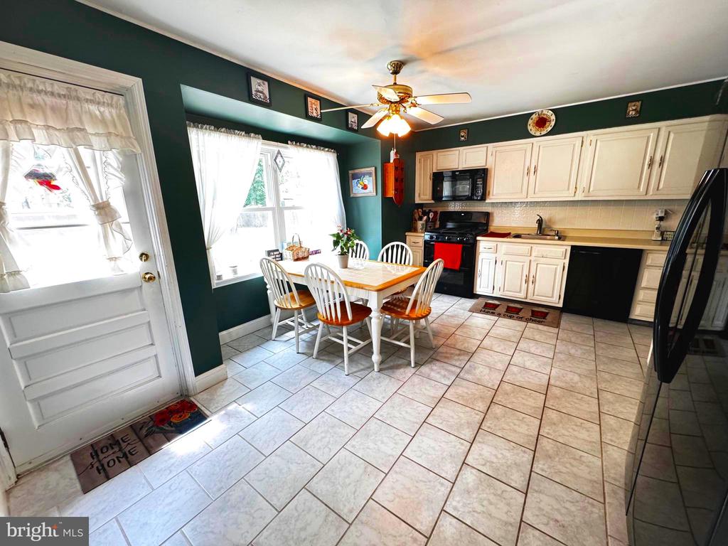 19 ELMWOOD DRIVE