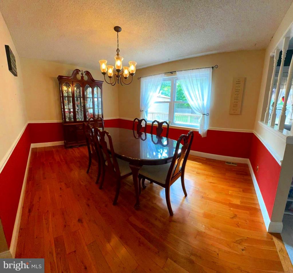 19 ELMWOOD DRIVE