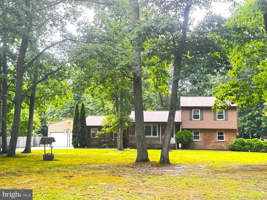 19 ELMWOOD DRIVE