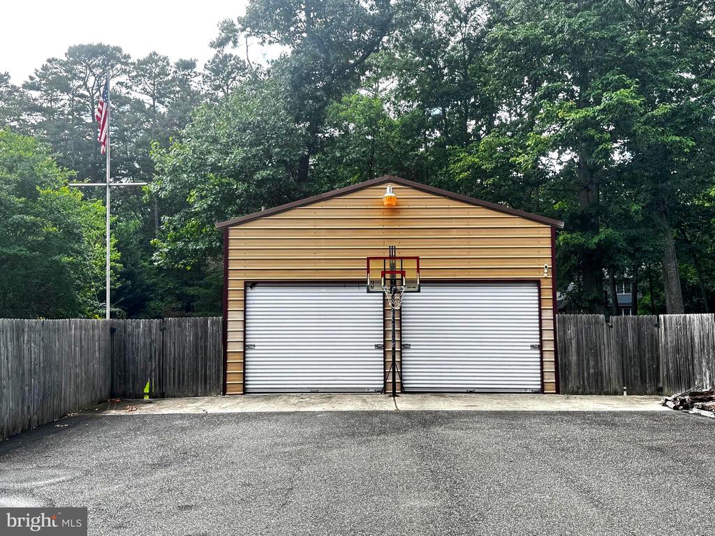 19 ELMWOOD DRIVE