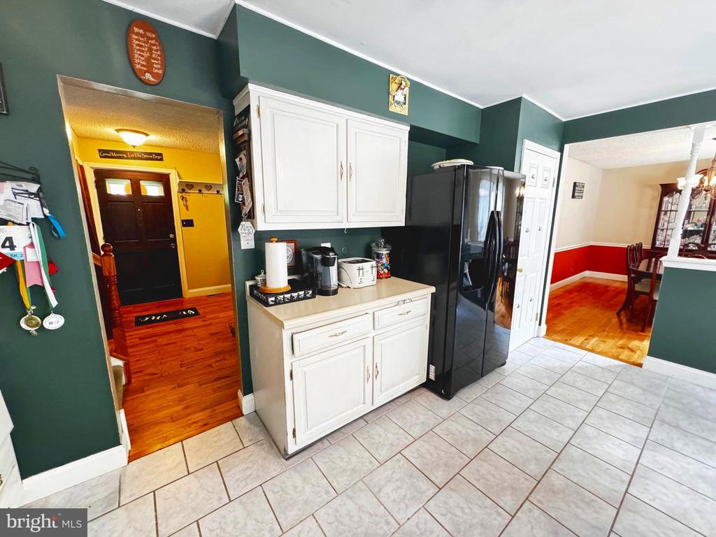 19 ELMWOOD DRIVE