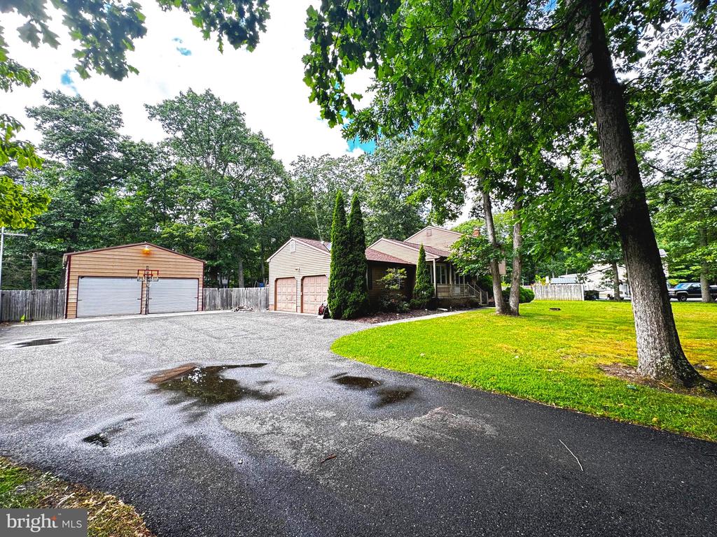 19 ELMWOOD DRIVE