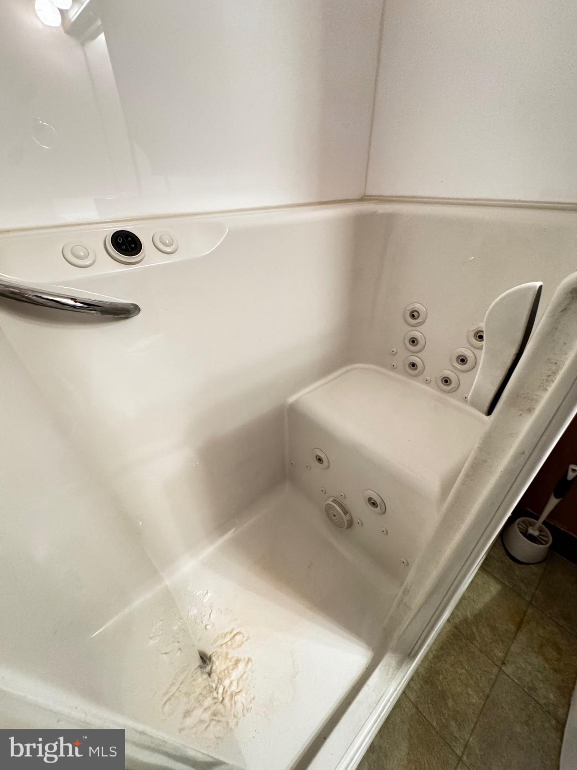 275 GREEN STREET 5Q5