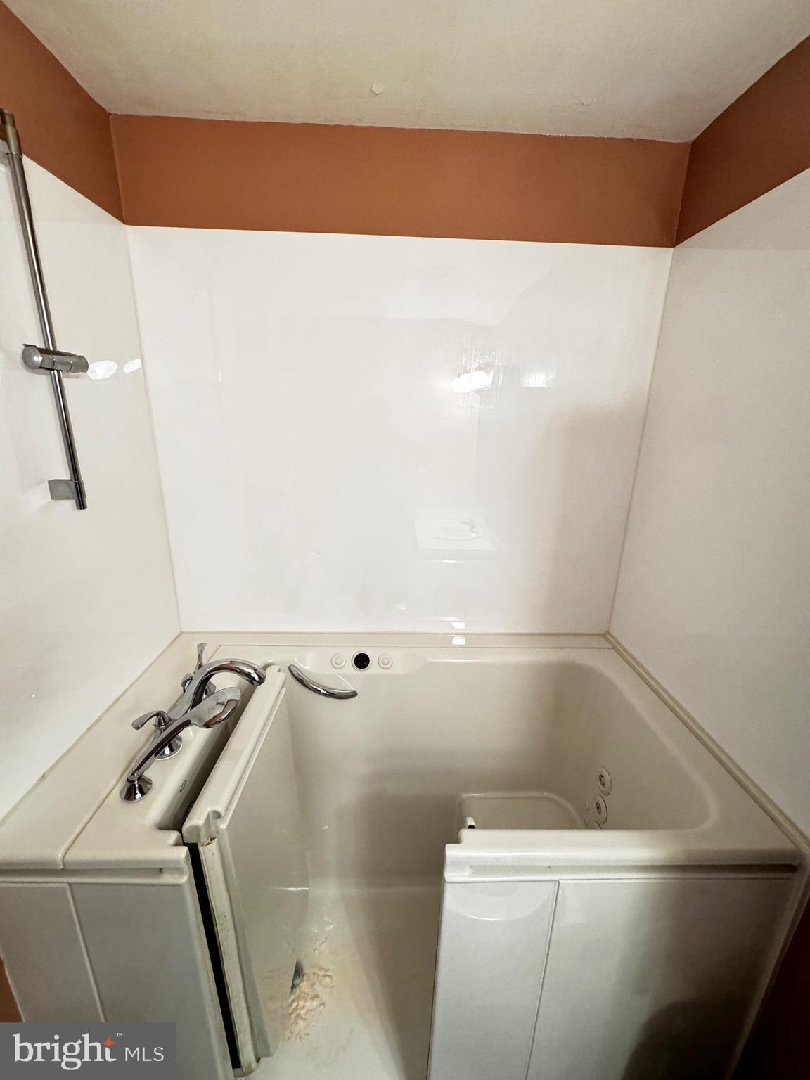 275 GREEN STREET 5Q5