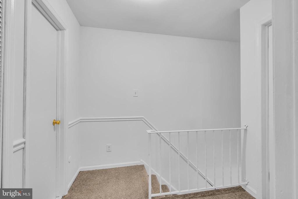 325 MANOR ROAD