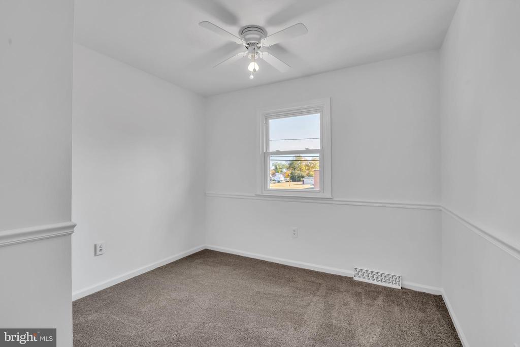 325 MANOR ROAD