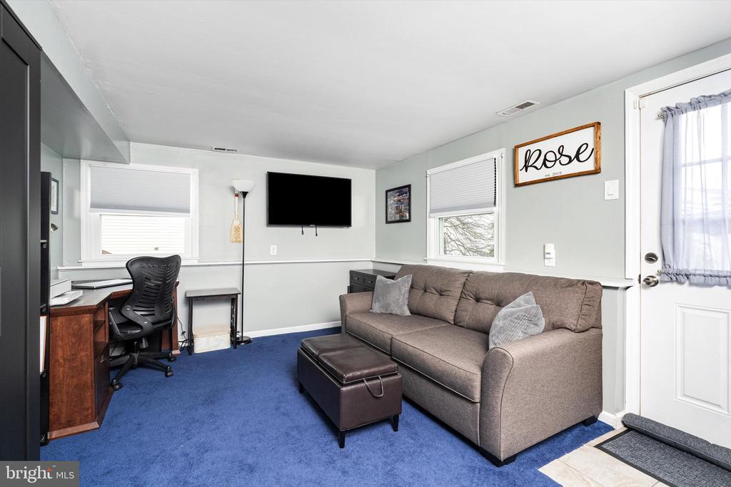 23 LANGROCK WAY