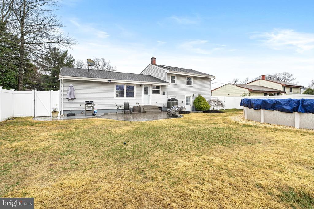 23 LANGROCK WAY