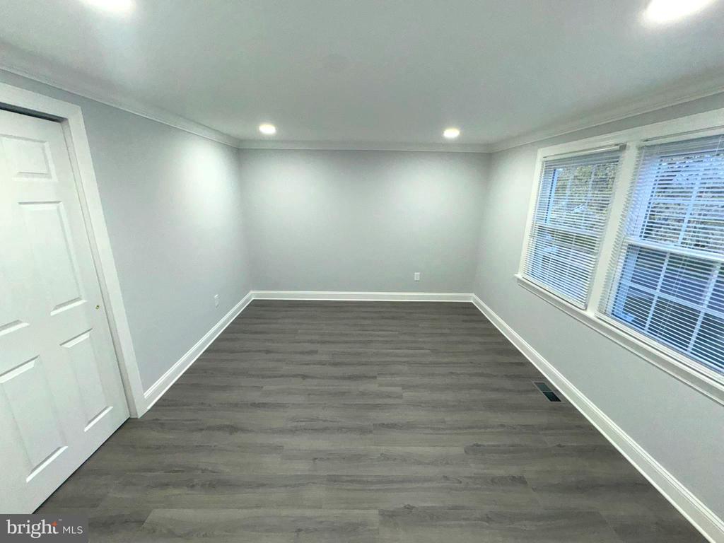 18 GRAYSON CIRCLE