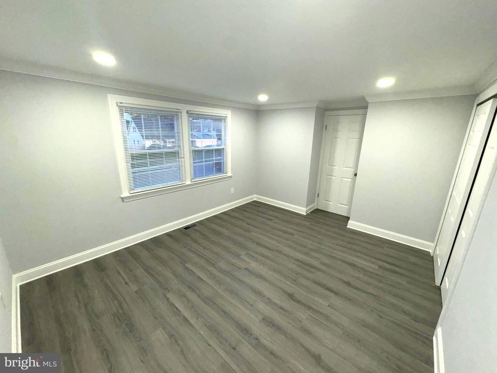 18 GRAYSON CIRCLE
