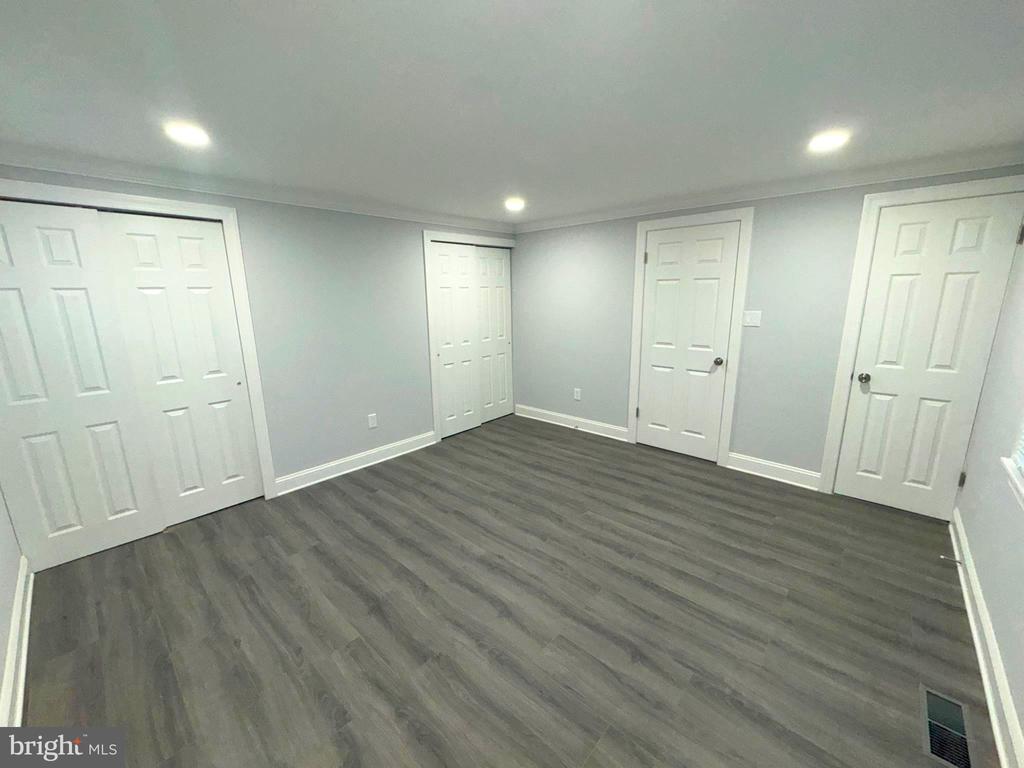 18 GRAYSON CIRCLE