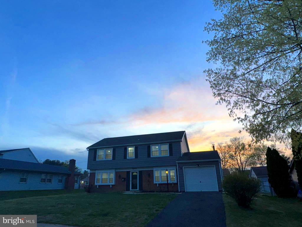 18 GRAYSON CIRCLE