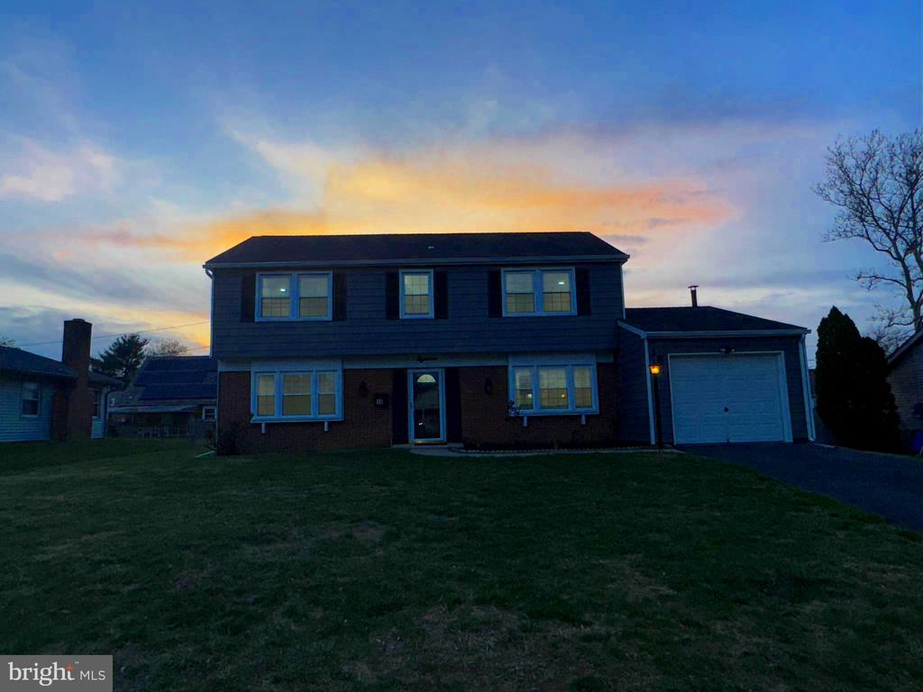18 GRAYSON CIRCLE