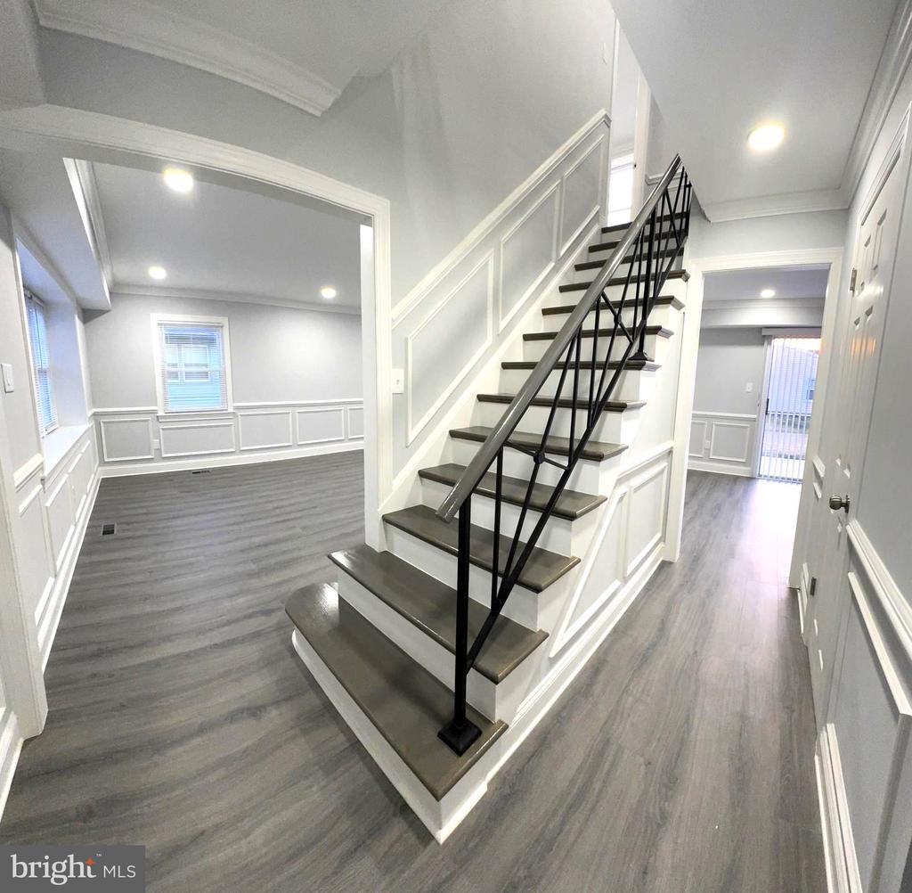 18 GRAYSON CIRCLE
