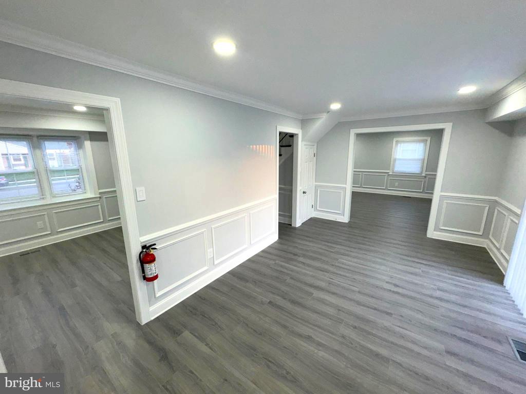 18 GRAYSON CIRCLE