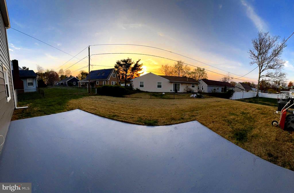 18 GRAYSON CIRCLE