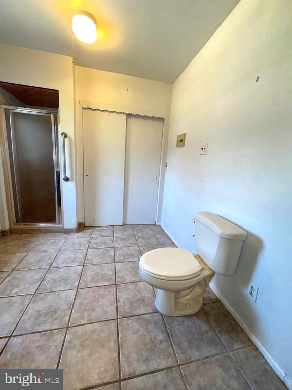 1202 NOREEN DRIVE