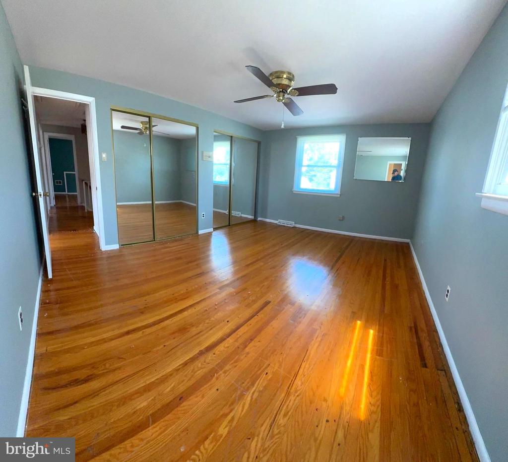 1202 NOREEN DRIVE