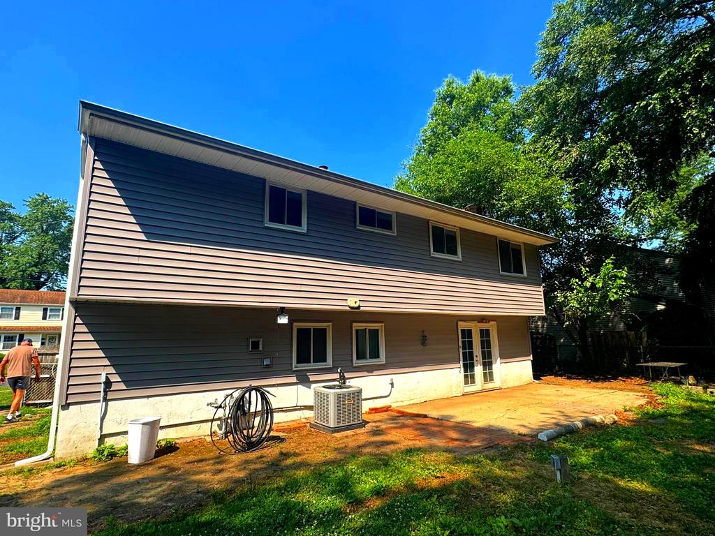 25 WALNUT DRIVE