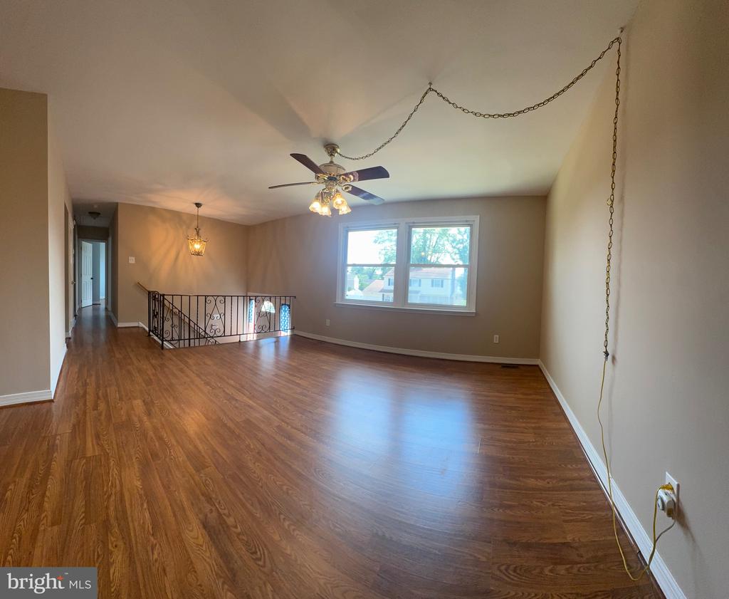 25 WALNUT DRIVE