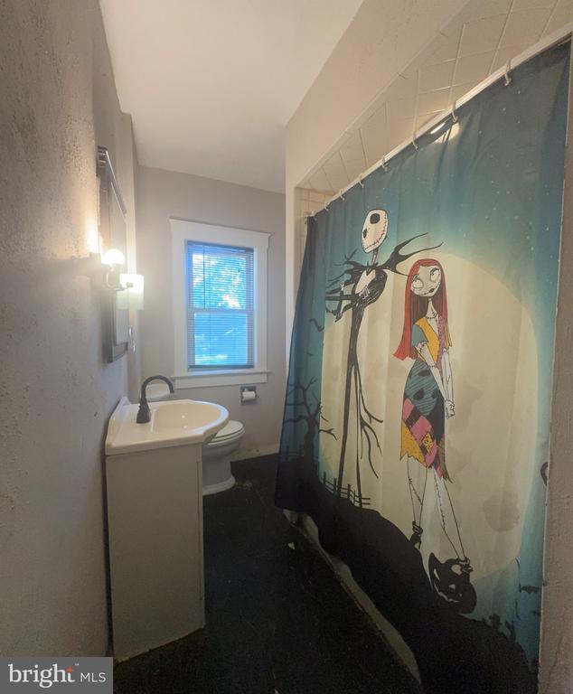 124 W FRANKLIN AVENUE W