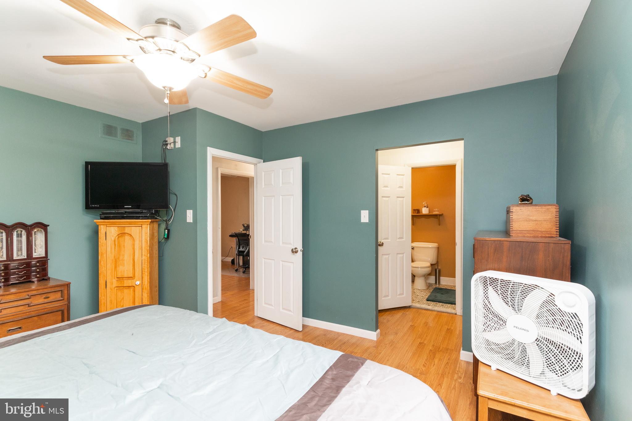 620 AUTUMN CREST DRIVE