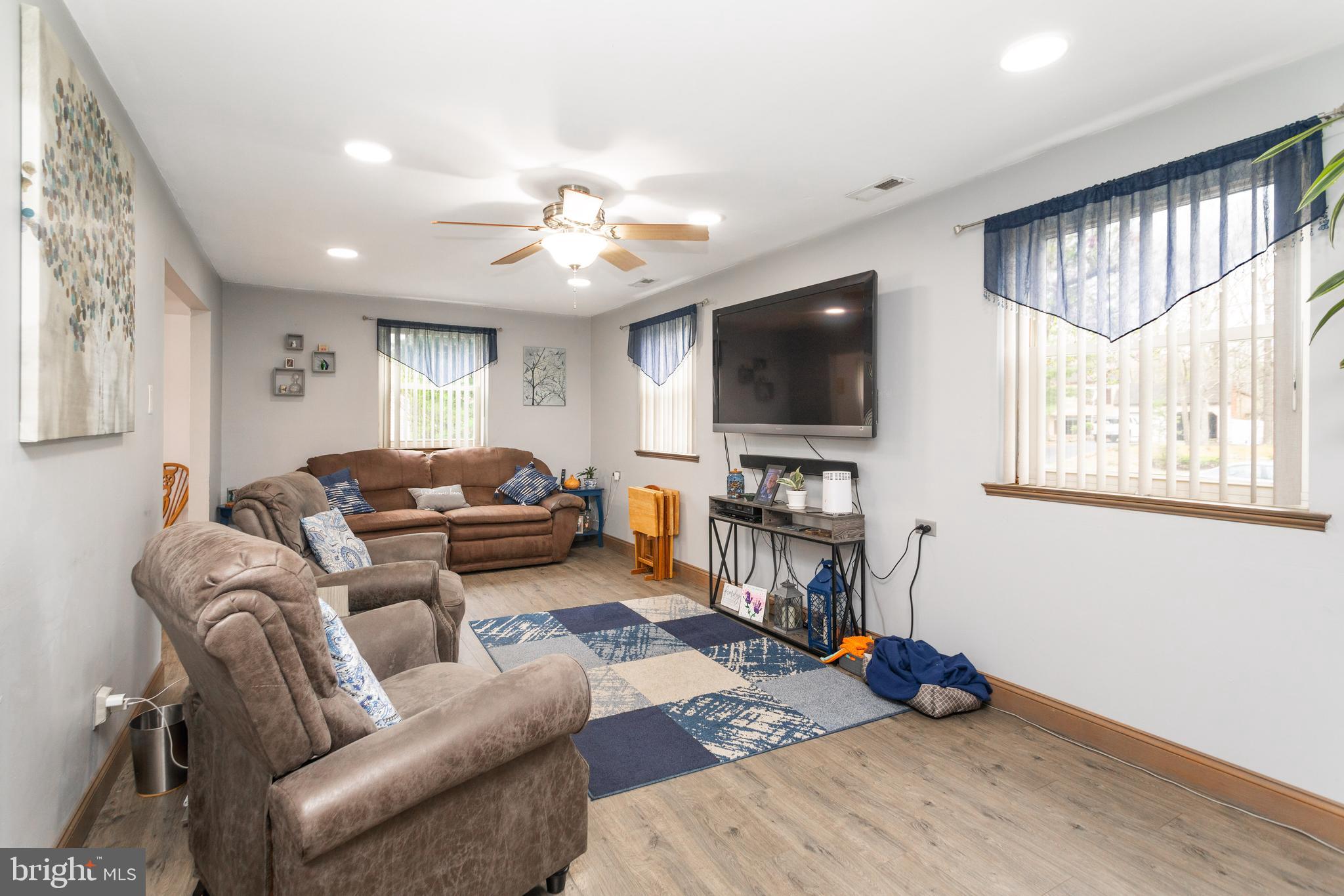 620 AUTUMN CREST DRIVE