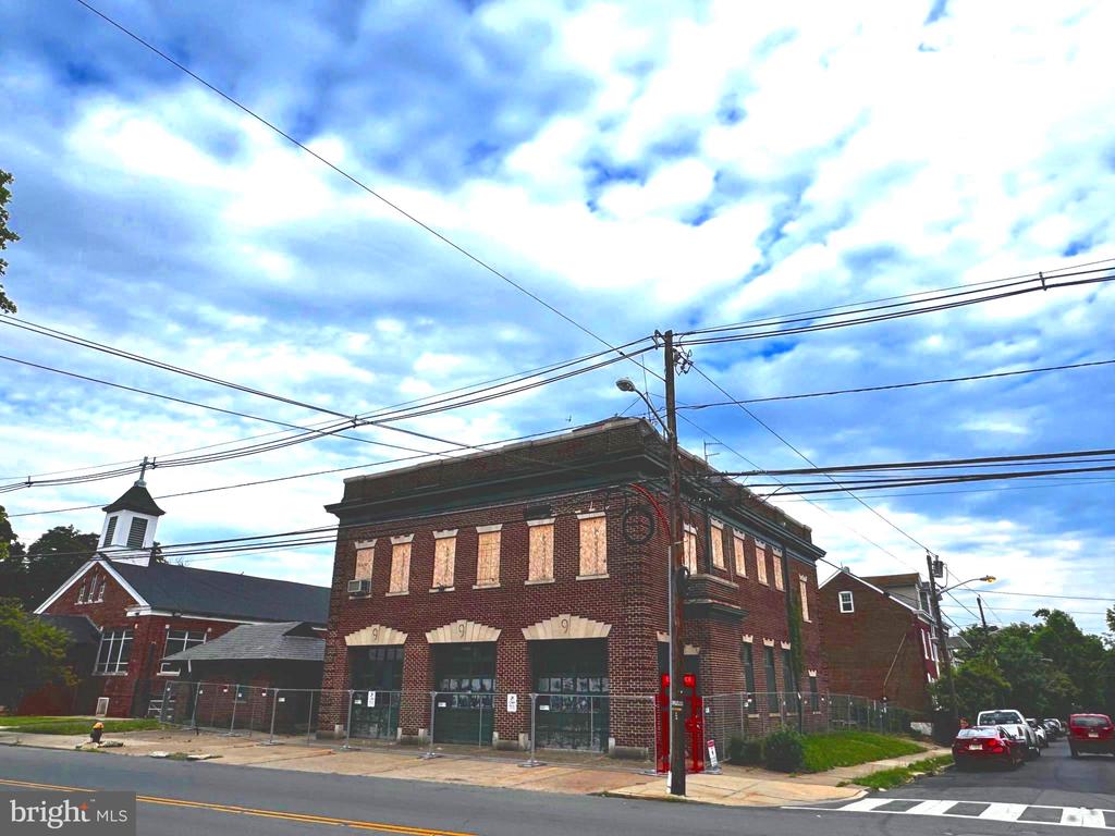 1100 BRUNSWICK
