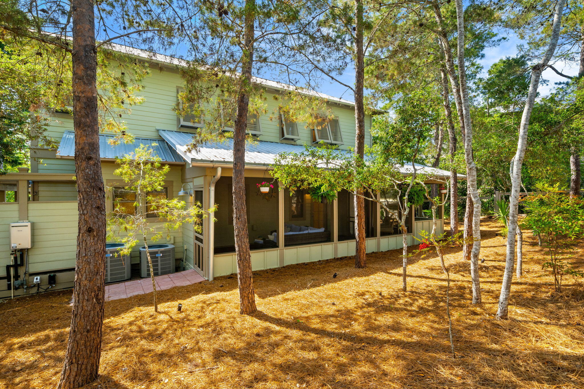 100 S Summit Drive