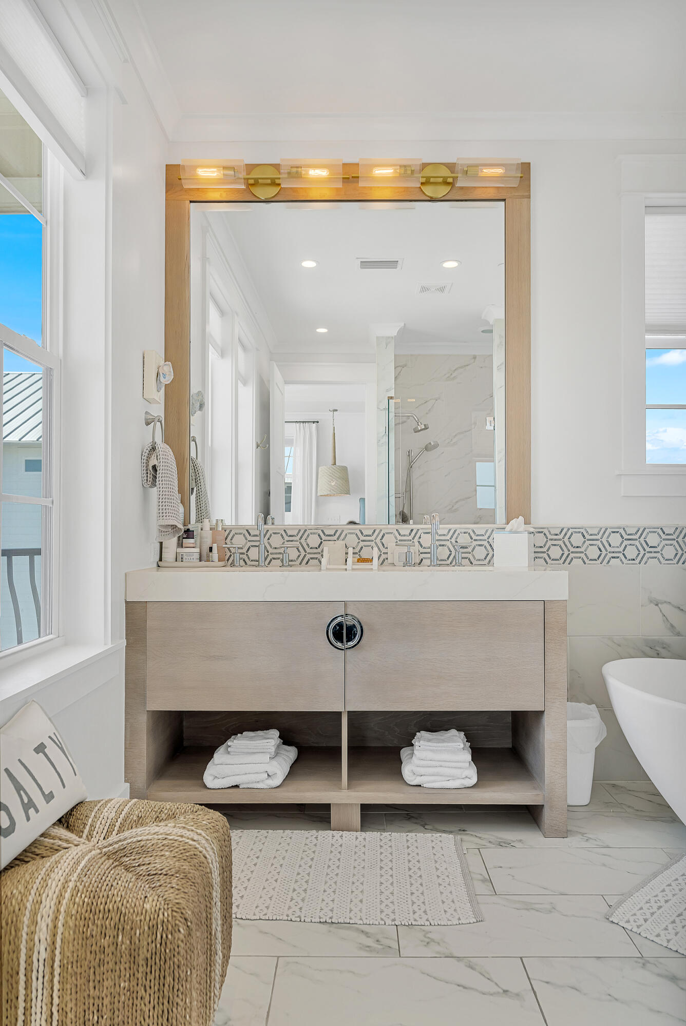 94 S Emerald Cove Lane