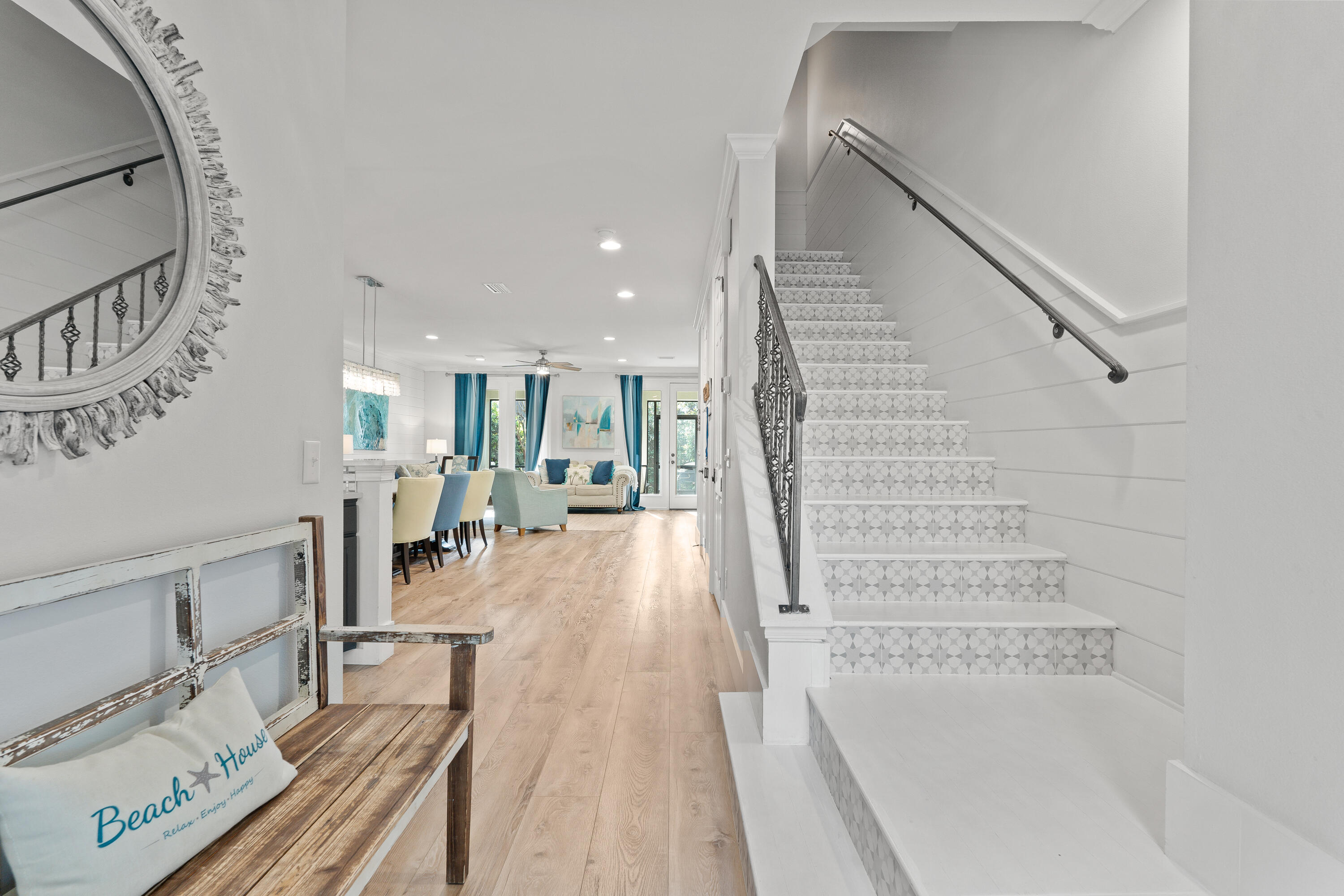 73 W Henry Court, # 6-6