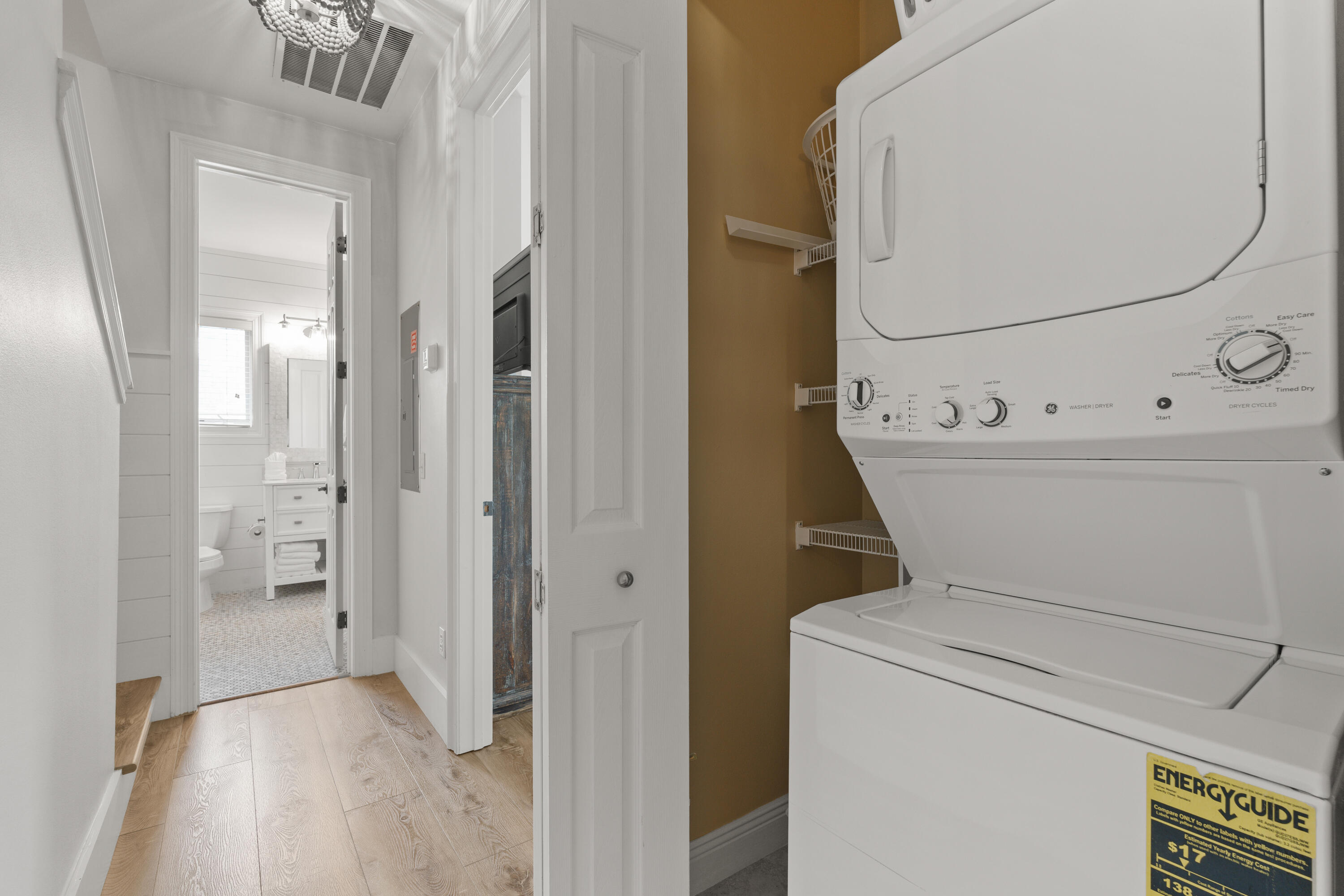 73 W Henry Court, # 6-6