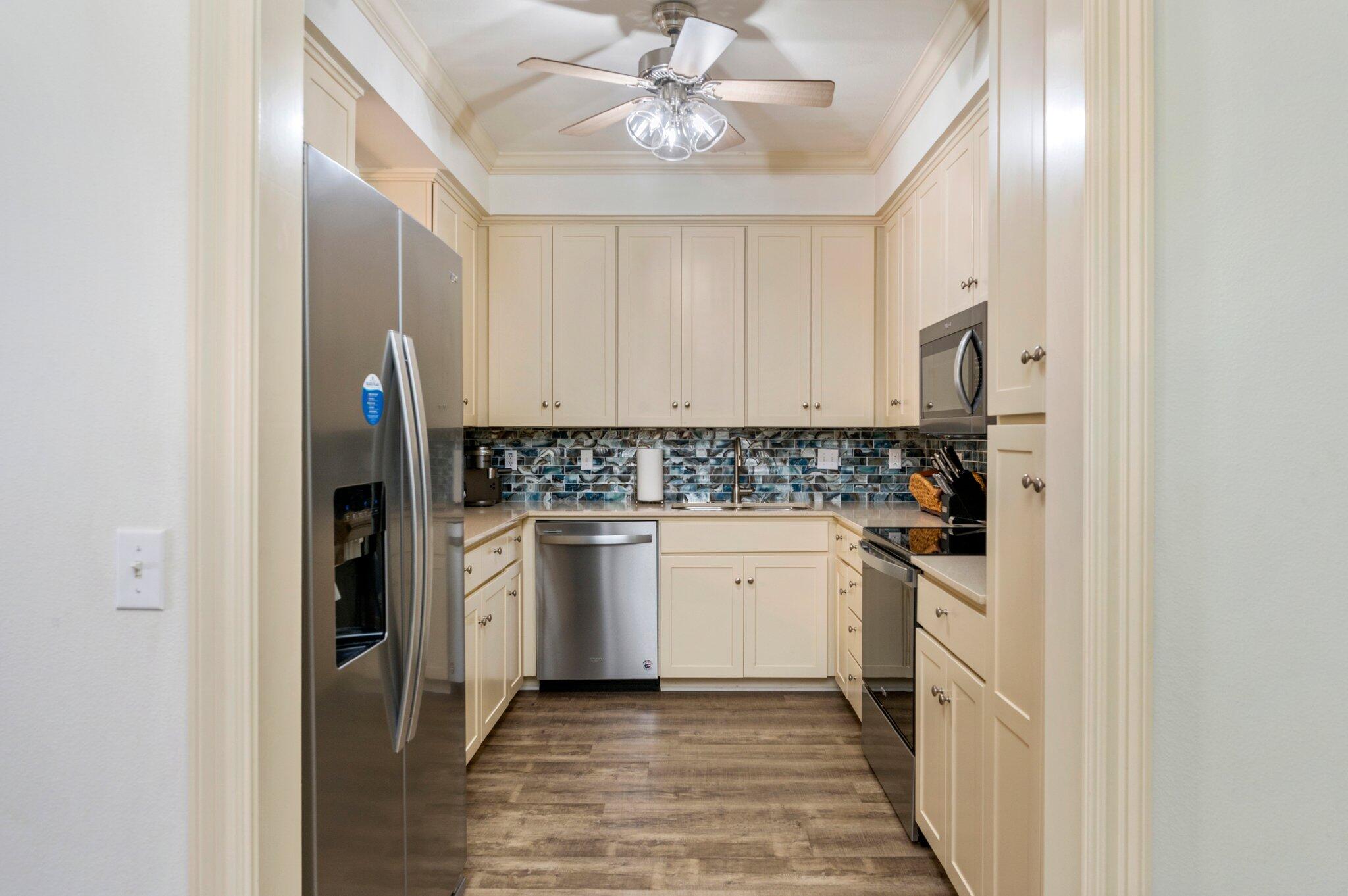 13 W Henry Court, # 5-2
